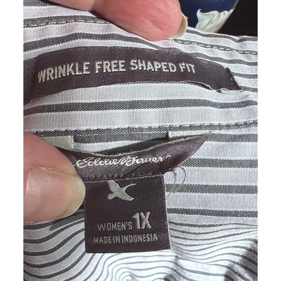 EDDIE BAUER Women's XL Gray White Stripe Wrinkle Free Fit Button Down Shirt - Picture 7 of 8